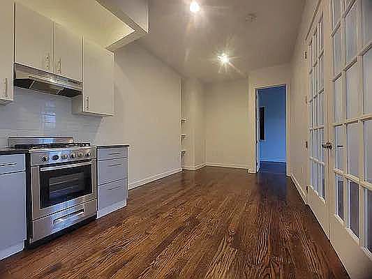3rd image of 433 Eastern Pkwy #1B