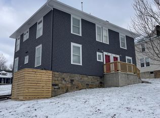 296 Pocahontas Ave #B, Ronceverte, WV 24970