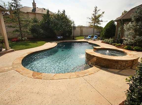 3rd image of 14900 Aurea Ln