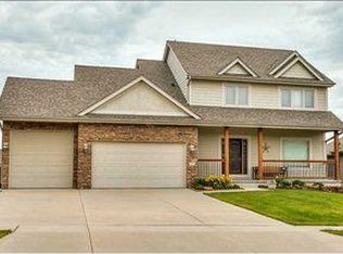 1411 Marina Cove Dr, Polk City, IA 50226