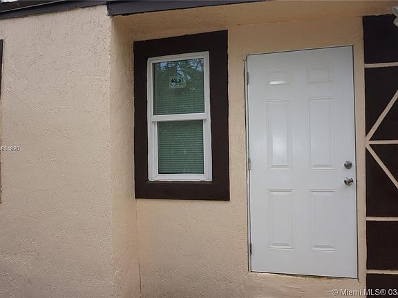 5th image of 285 NW 81st St #0