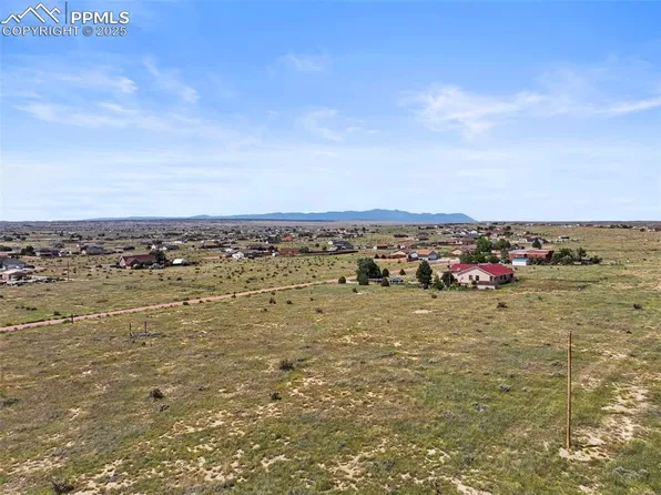 1126 N Red Granite Ln, Pueblo West, CO 81007