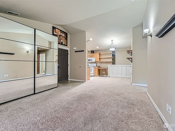5th image of 14019 NE 20th Avenue #J71
