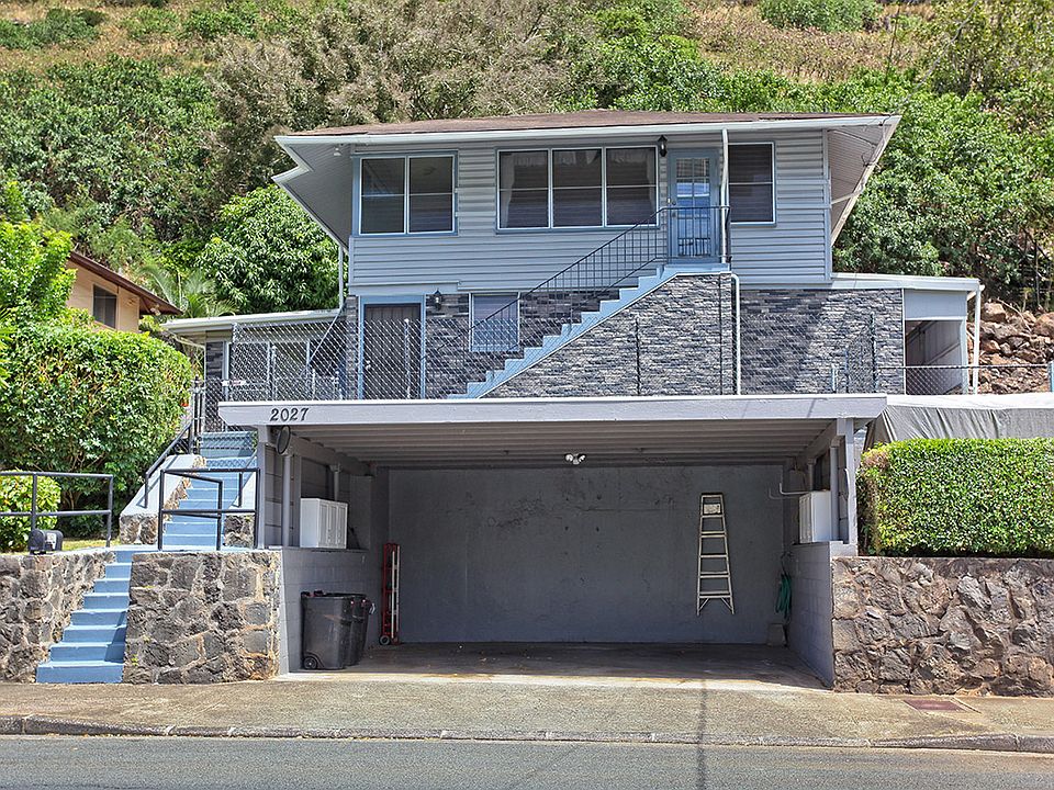 2027 10th Ave