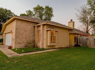3814 Storm Creek Dr, Houston, TX 77088