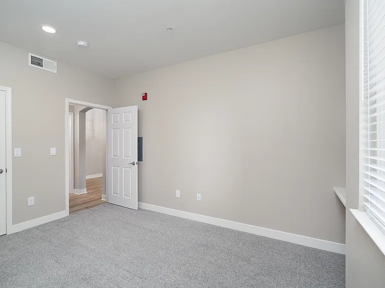 Donner - 2BR, 2BA 1,058SF