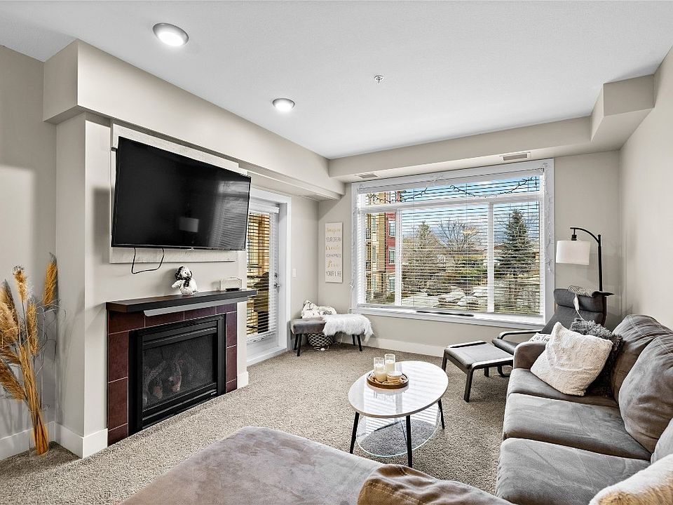 1st image of 2532 Shoreline Dr Unit 208