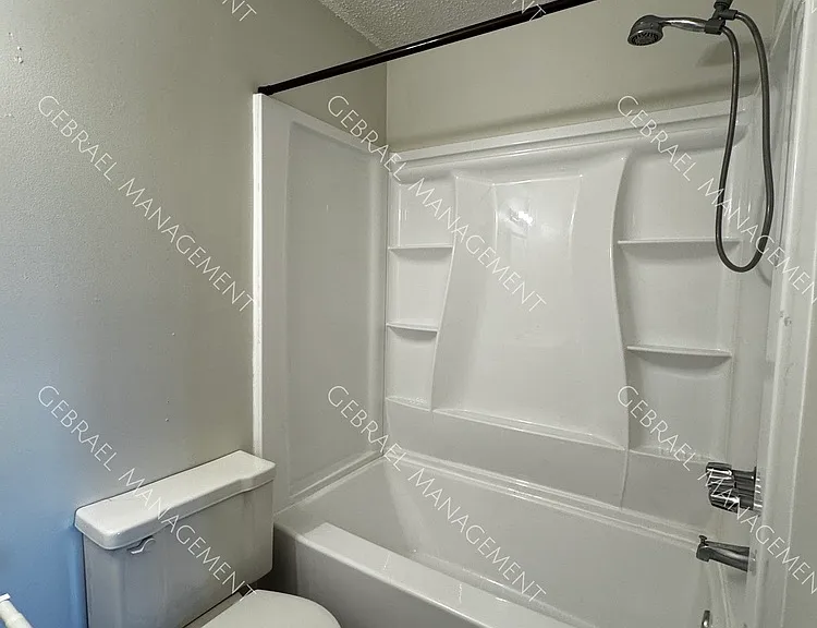 4430 E Mount Morris Rd — Photo 31