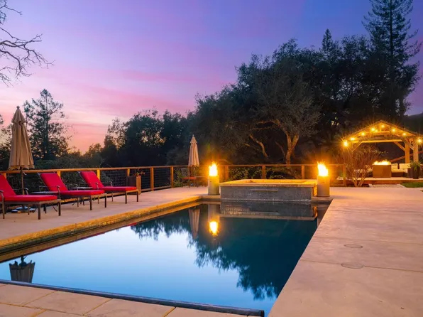 5314 Vista Grande Drive, Santa Rosa, CA 95403