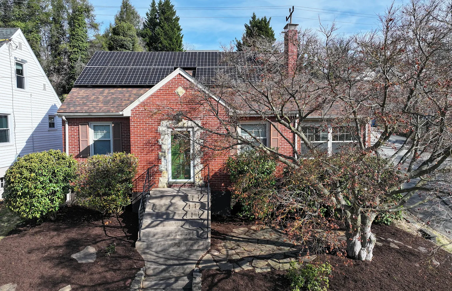 815 Windsor Ave SW photo 1