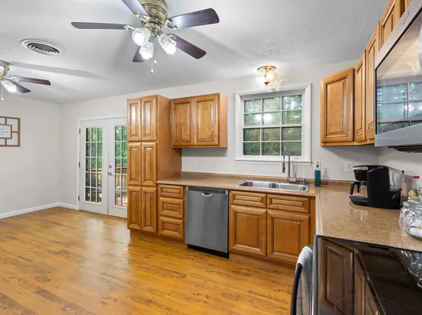 108 Katye Ct, Ashland City, TN 37015