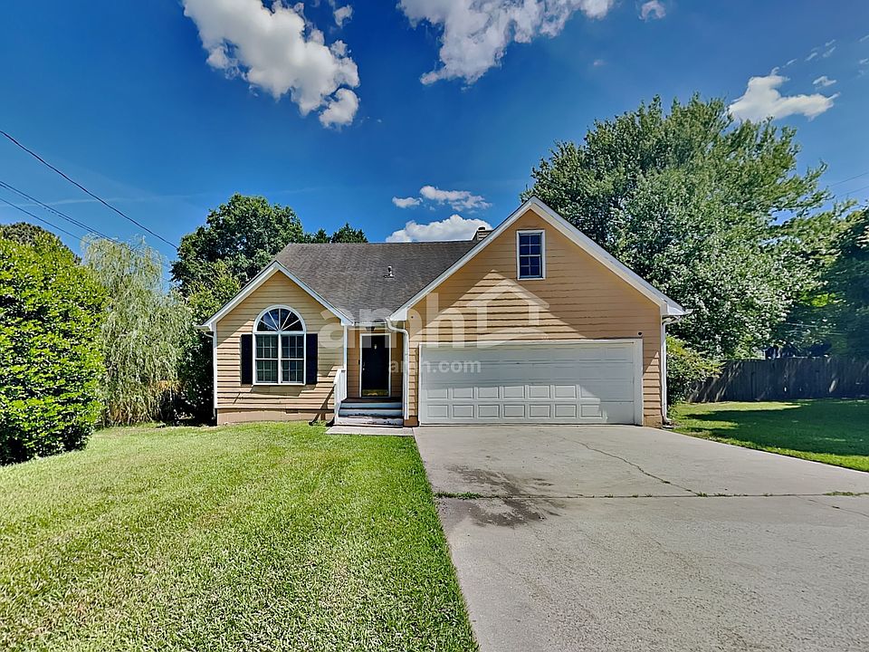1st image of 1300 Summit Point Ln