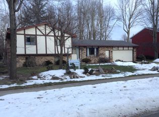 3013 Highbrook Dr, Midland, MI