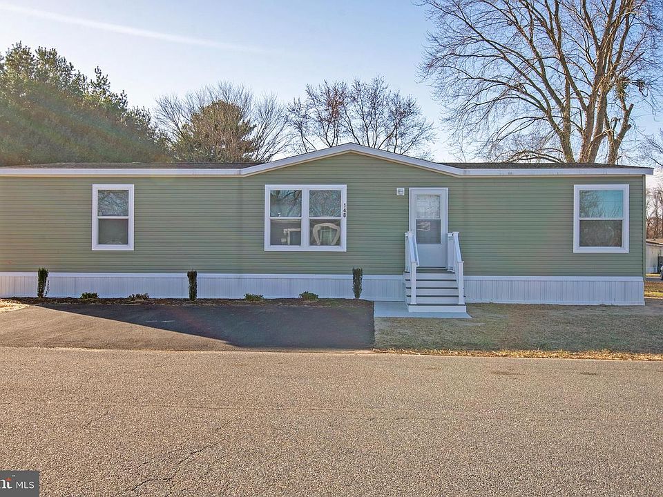 1st image of 148 Daffodil Dr #148