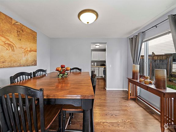 3rd image of 1324 57th Drive SE