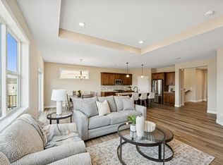 7861 Kettering Creek Ct, Rockford, MN 55373