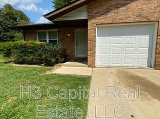 2 Innsbruck Ln, Shiloh, IL 62221