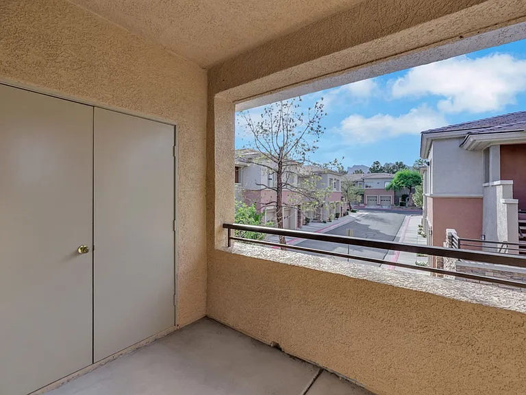 721 Peachy Canyon Cir #203 — Photo 16