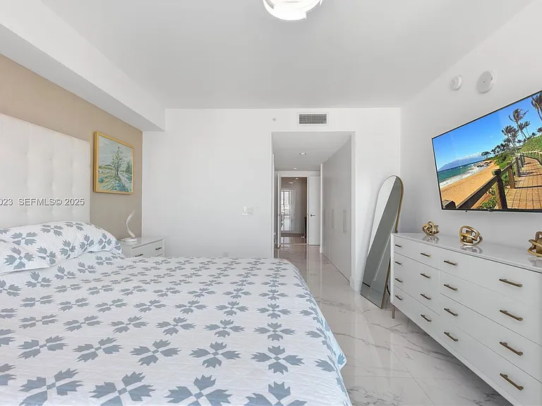 300 Sunny Isles Blvd #4-1607 — Photo 9