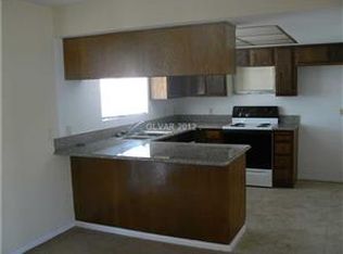 5277 Crater Cir, Las Vegas, NV 89122