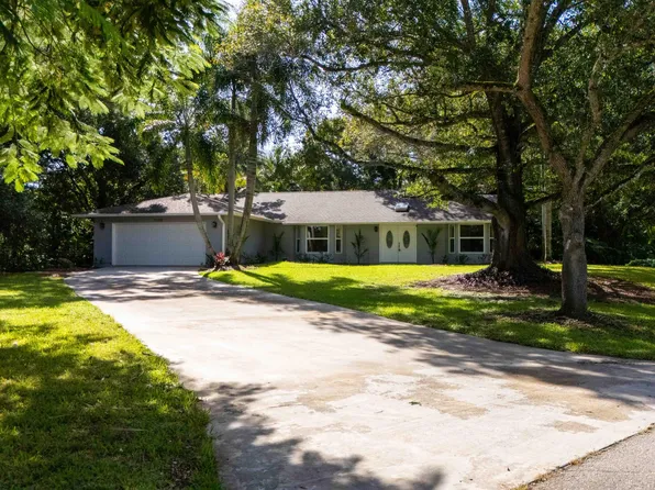 5150 SE Sterling Circle, Stuart, FL 34997