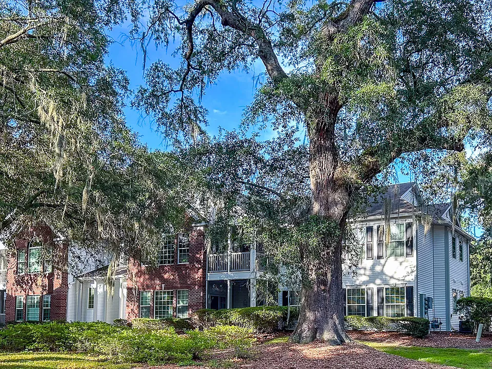 147 Golf View Ln