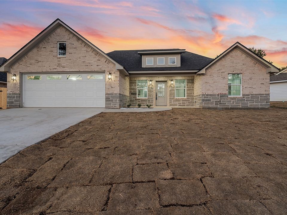 1st image of 2505 Stewart Dr