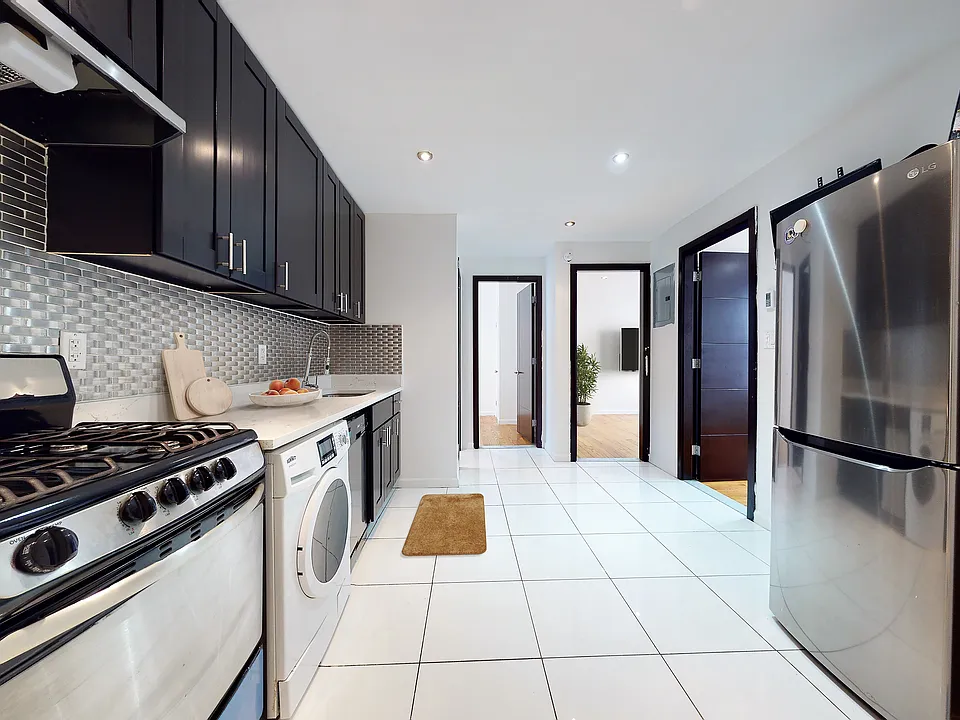 964 Amsterdam Ave #5A