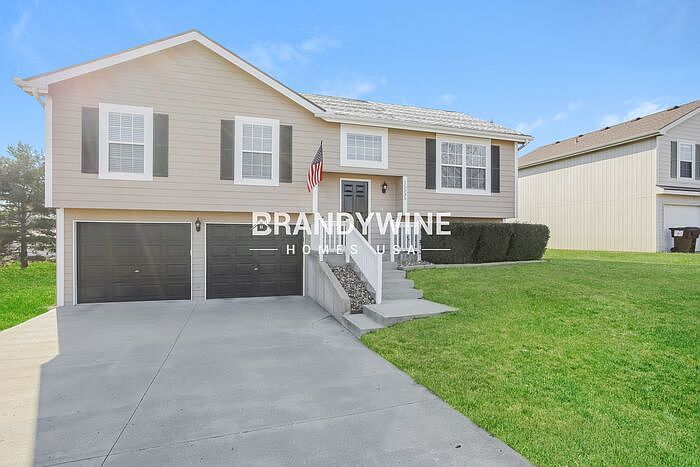 1st image of 15535 NW 137th St
