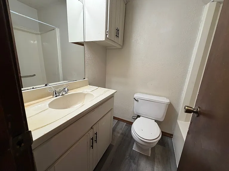 101 Se 42nd St (Fourplex) — Photo 22
