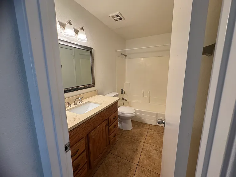 8108 N 33rd Dr #2 — Photo 10