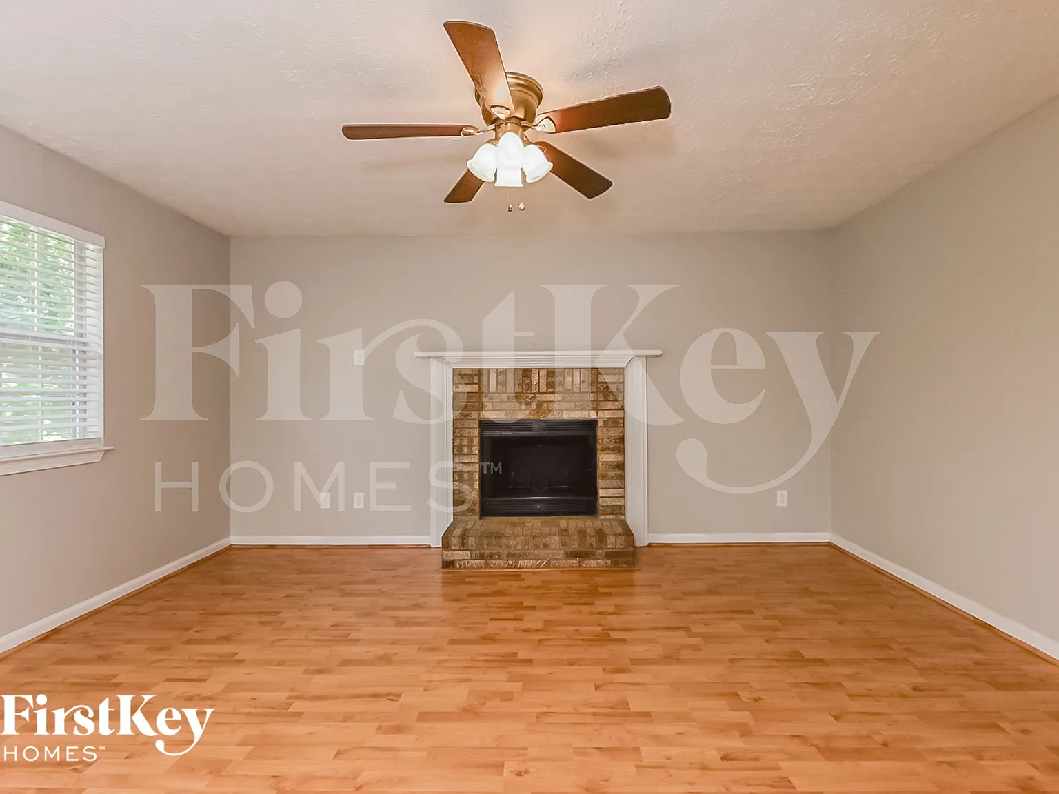 4 bed, 2.5 bath, 2226 sqft, $2,155 — Photo 2