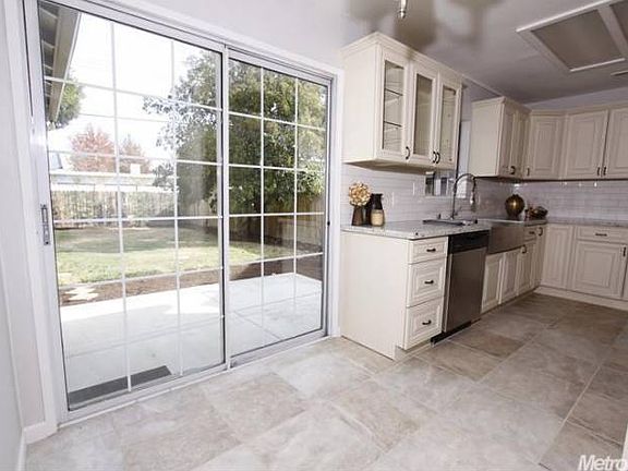 5th image of 4933 Carmen Way