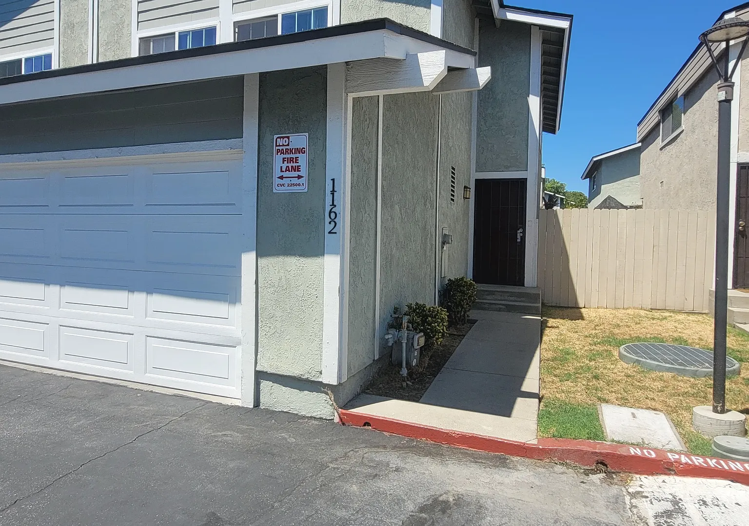 4 bed, 2.5 bath, 1331 sqft, $3,500 — Photo 1