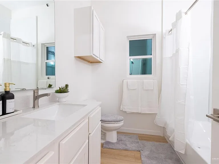 2707 W Kerria Ave — Photo 23