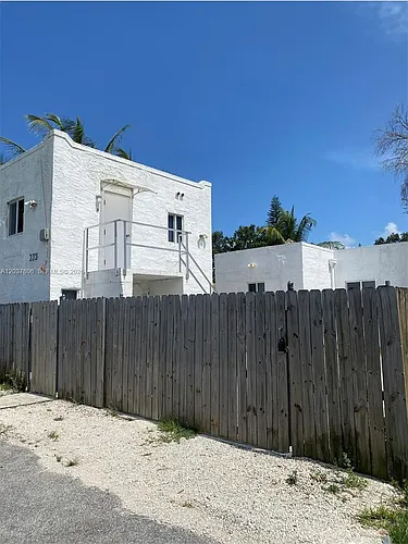 335 NW 59th Ter #A Photo 1