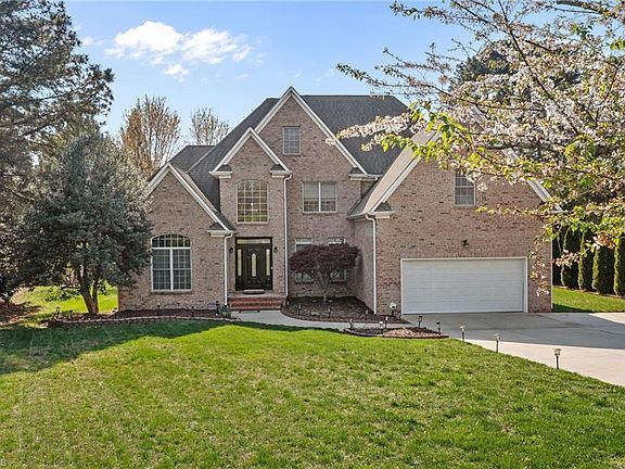 2nd image of 3224 Somerton Pl