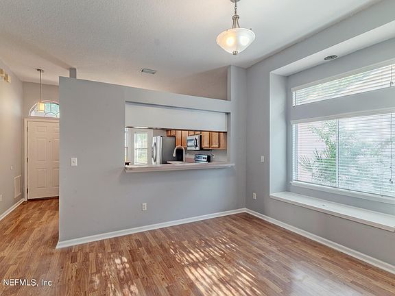 5th image of 9146 HAMPTON COVE Court S