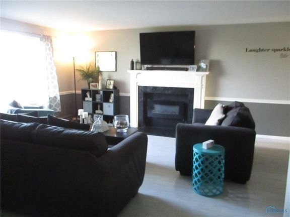 5th image of 1732 Palmer Dr