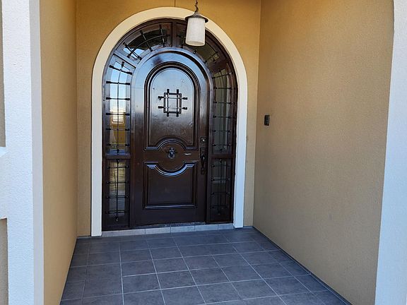 2nd image of 117 La Joya