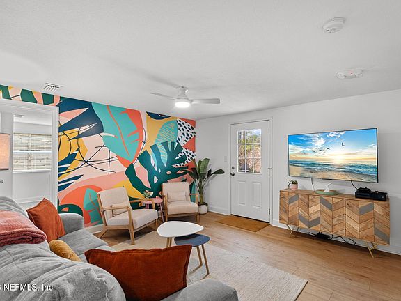 3rd image of 312 ALCAZAR Street