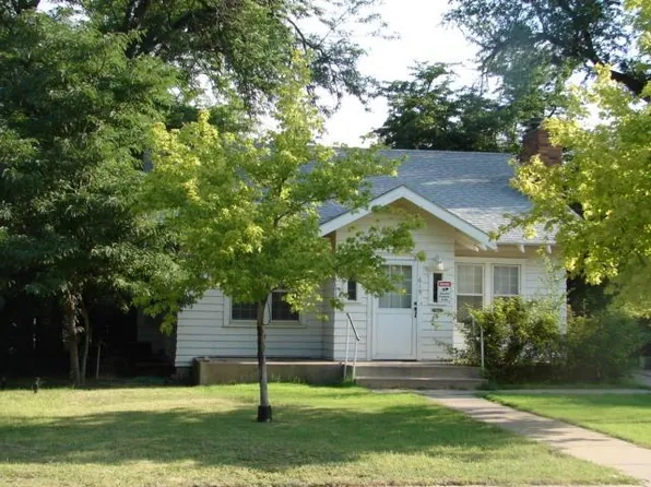 619 W 3rd St, Liberal, KS 67901