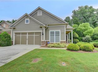 6158 Longleaf Dr, Hoschton, GA 30548