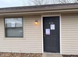 410 S Walker St, Pleasant Hill, MO 64080