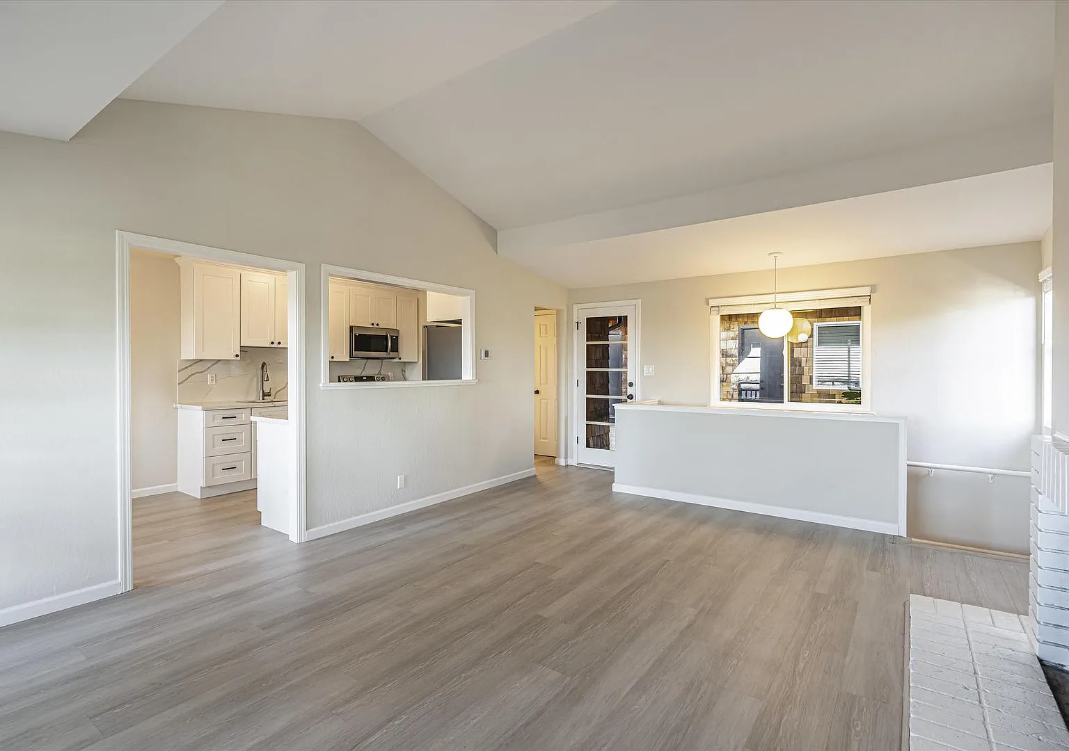 109 Cleland Ave — Photo 4