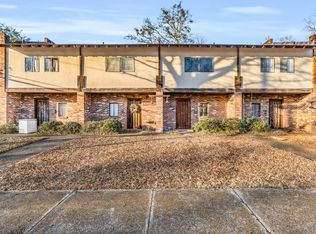 807 E Broad St, West Pt, MS 39773