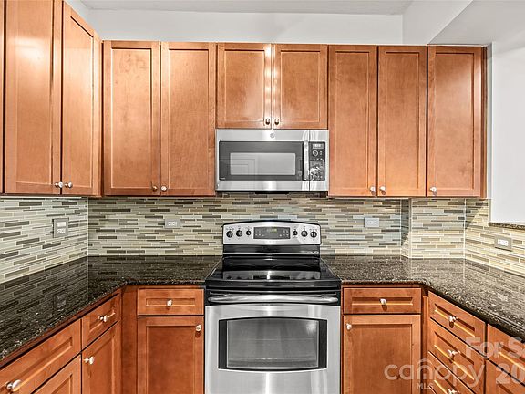 3rd image of 721 Governor Morrison St Unit 415