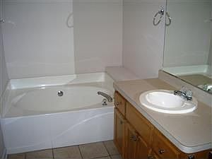 1st image of 127 Hillcrest Dr
