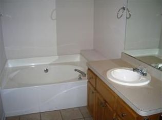 127 Hillcrest Dr, Stockbridge, GA 30281