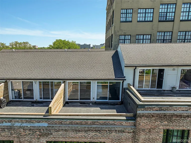 6533 E Jefferson Ave #413W — Photo 38